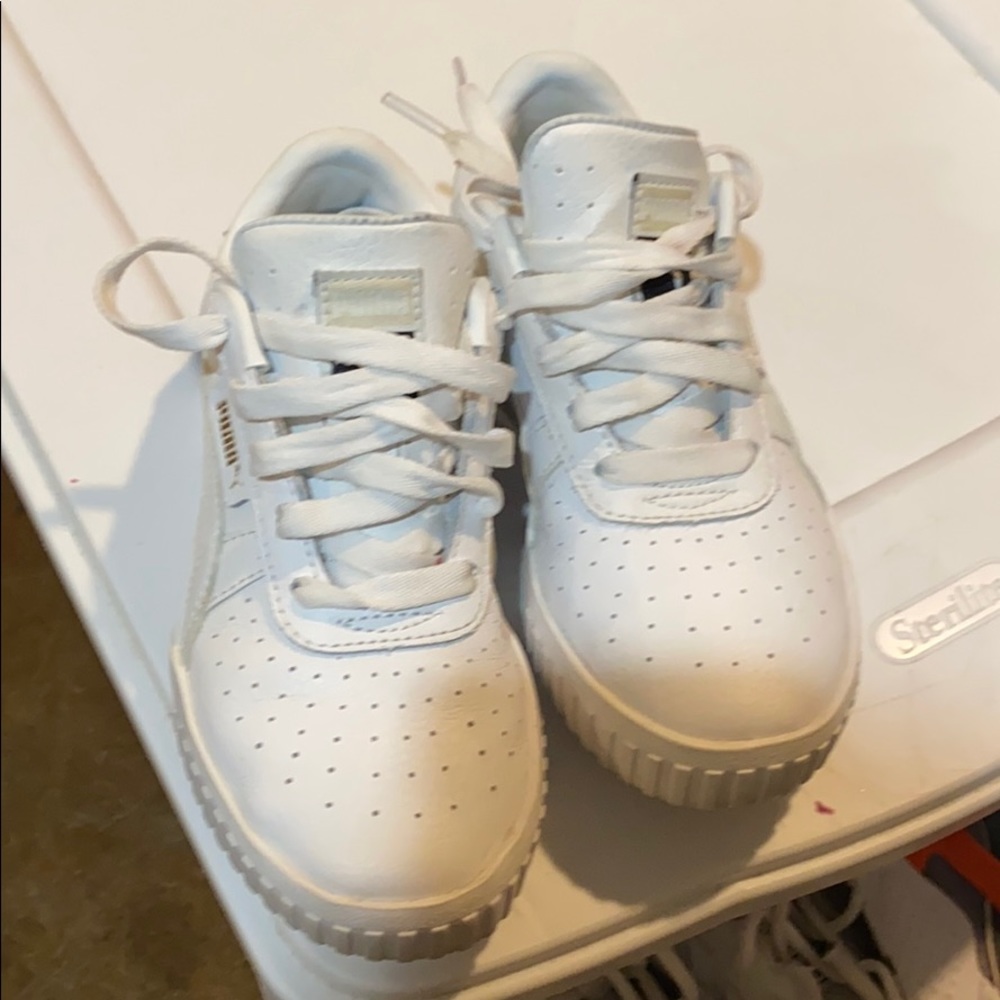 Girl shoes